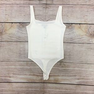 NWT Express 1 Pc Cream Tank Top Bodysuit Size XXS 0/2